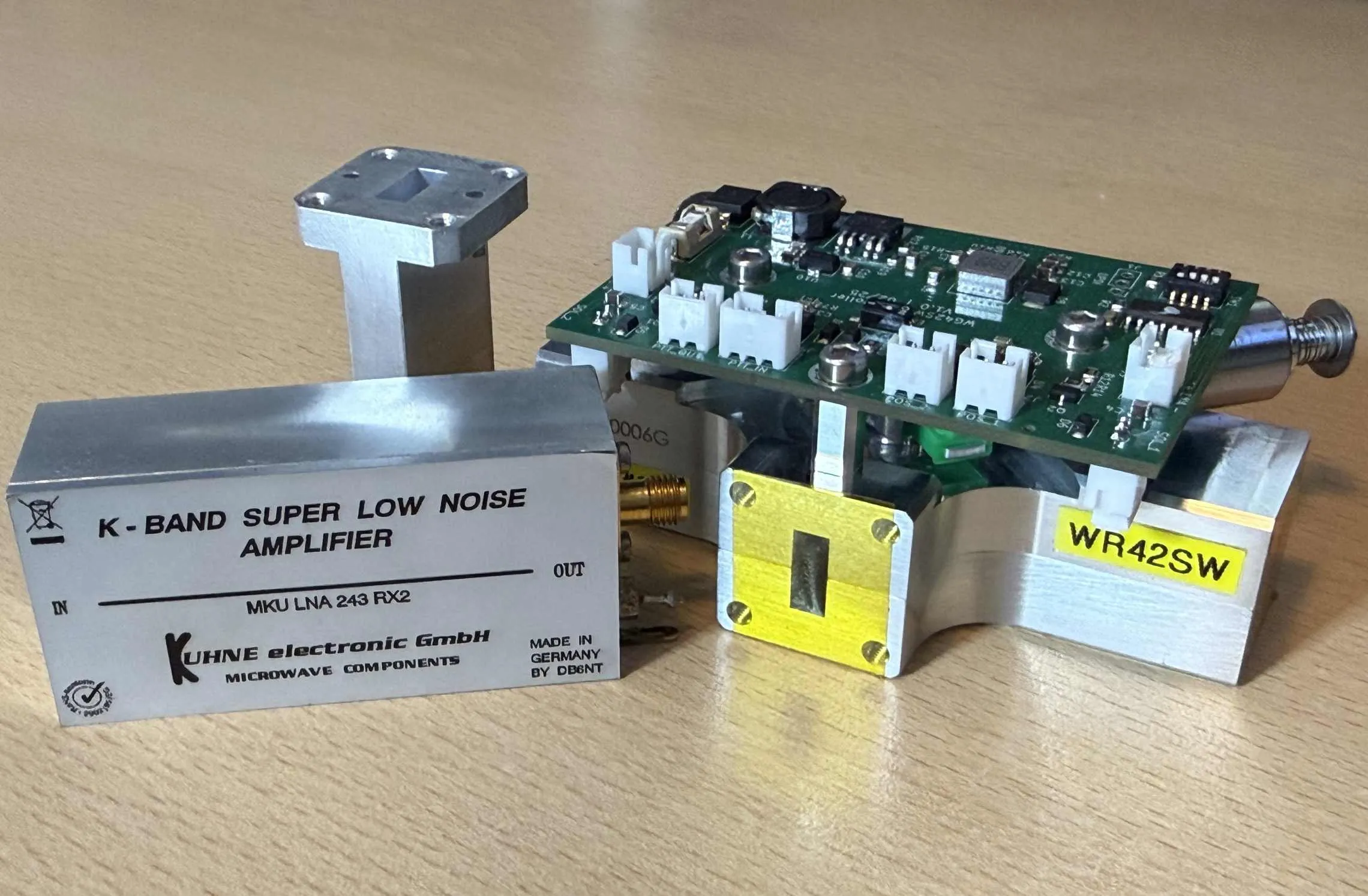 Waveguide and LNA for 24GHz Band